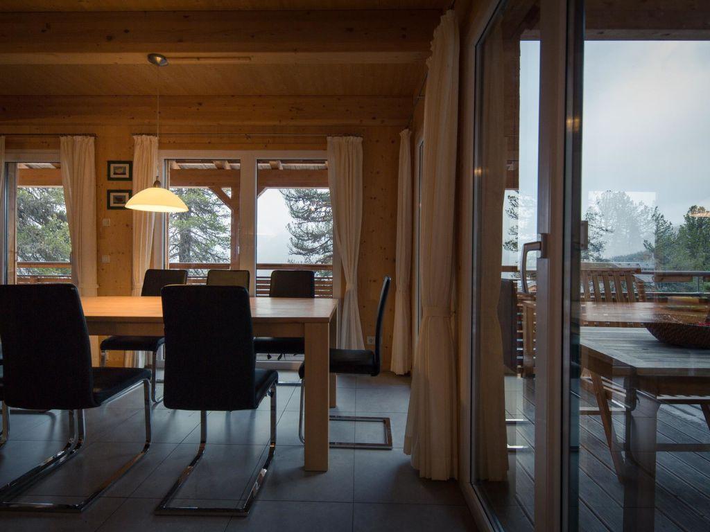 #33 mit IR-Sauna und Sprudelbad innen
