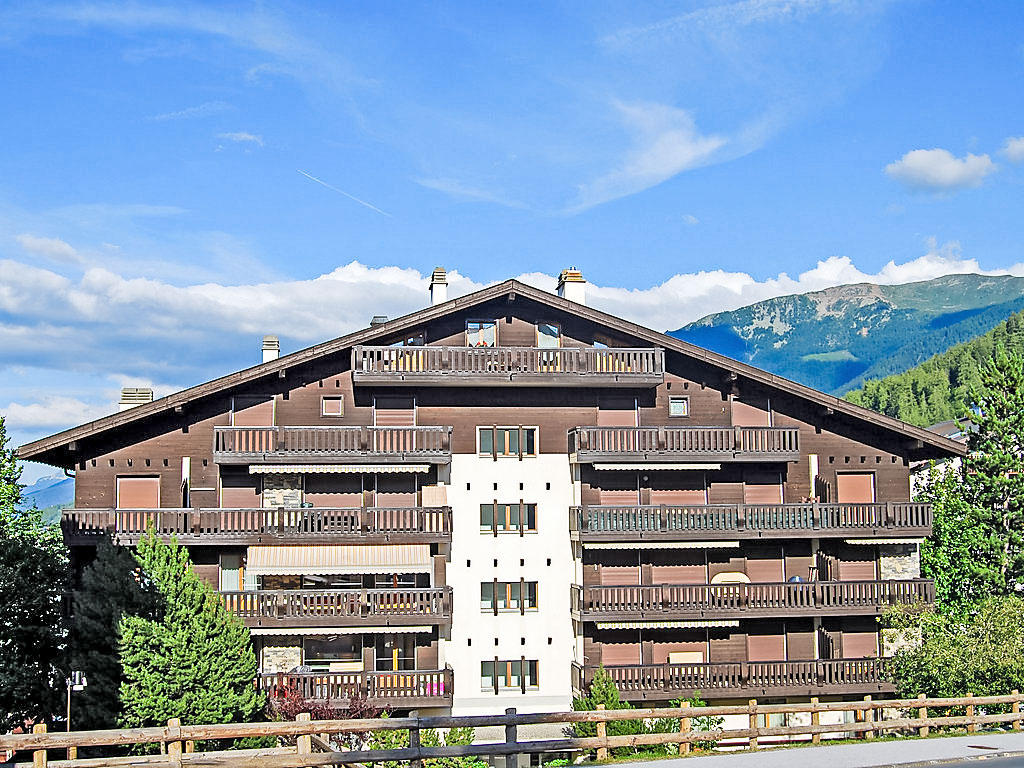 Rosalp Apt. F-1