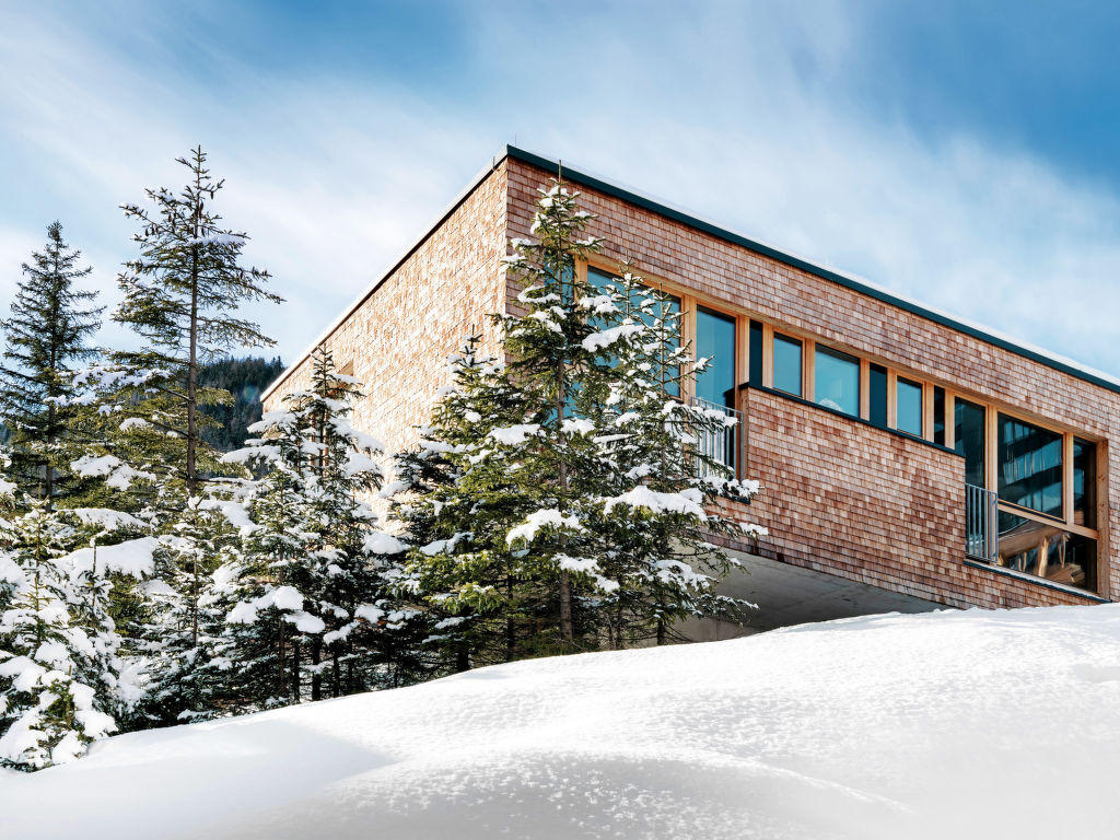 Gradonna Mountain Resort (KAX102)