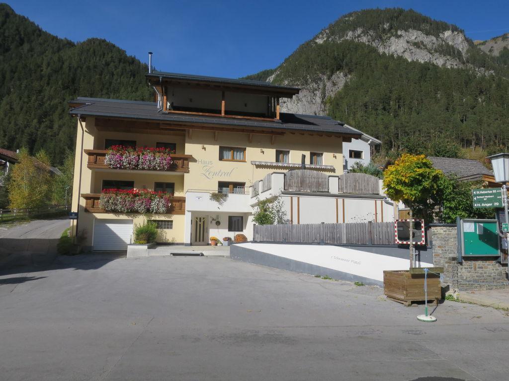 Haus Zentral (PET212)